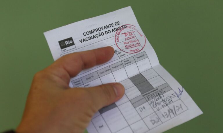 comprovante_de_vacinacao_contra_a_covid-19_no_municipio_do_rio_de_janeiro_com_a_vacina_da_pfizer.050720211236