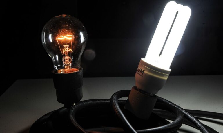 energia eletrica lampada - abrasil