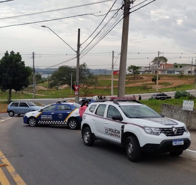 Criminoso atira contra GCM's, que revidam e prendem dois homens em São José dos Campos