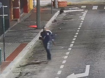Homem acusado de assassinato no centro de São José dos Campos se apresenta à policia