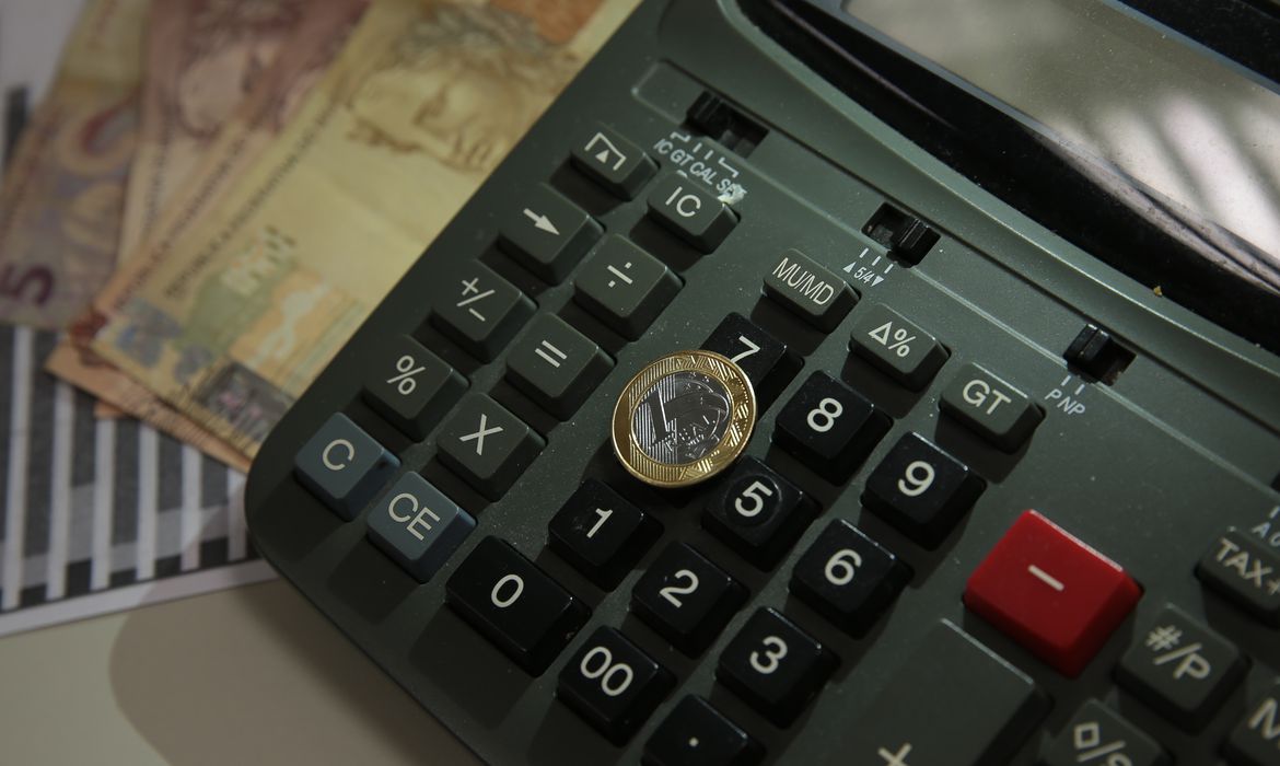 Economia, Moeda Real,Dinheiro, Calculadora 