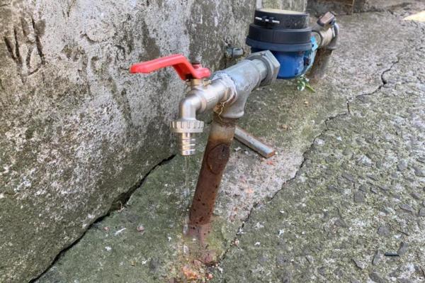 Falta água em vários bairros em São José dos Campos