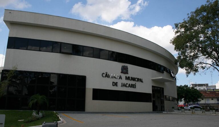 Prefeitura de Jacareí aperta regras para o funcionamento de adegas