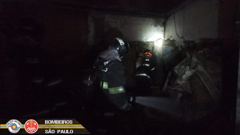 Incêndio atinge adega em Jacareí e Bombeiros controlam o incêndio após uma hora