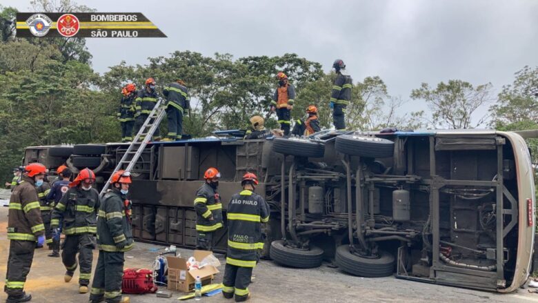 Empresa de ônibus acidente na Oswaldo Cruz diz que tinha seguro 