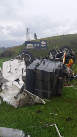 Militares da aeronáutica morrem em acidentes na Via Dutra em Lavrinhas