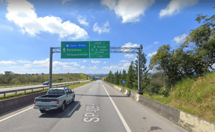 Uma pessoa morre em acidente na Rodovia dos Tamoios em São José dos Campos