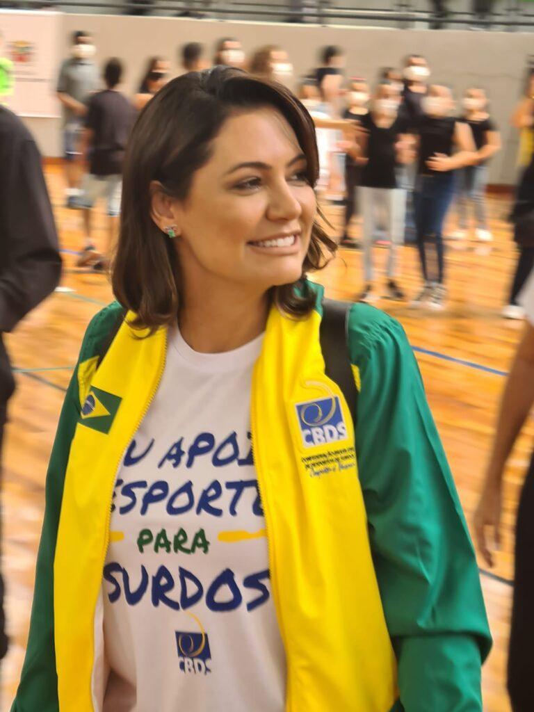 Michelle Bolsonaro prestigia Surdolimpíada em São José dos Campos