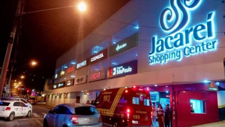 Dois homens que fazem parte de uma quadrilha que roubou joalherias de shoppings em cidades do Estado, entre eles o Jacareí Shopping, foram presos em São Paulo na manhã desta quinta-feira (16).