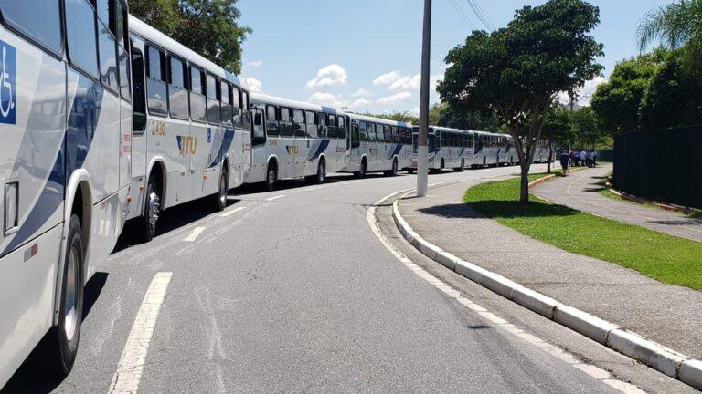 Greve deixa população sem ônibus em Jacareí
