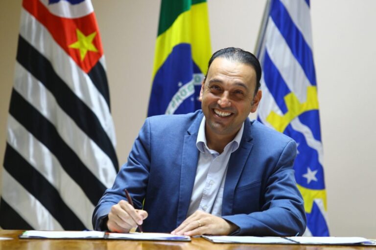 Felício Ramuth deixa o PSDB por sonho de ser governador