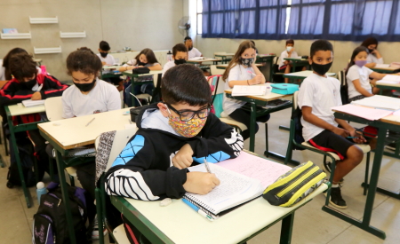Volta às aulas: Retorno das aulas 100% presenciais será no dia 7 de fevereiro em Jacareí