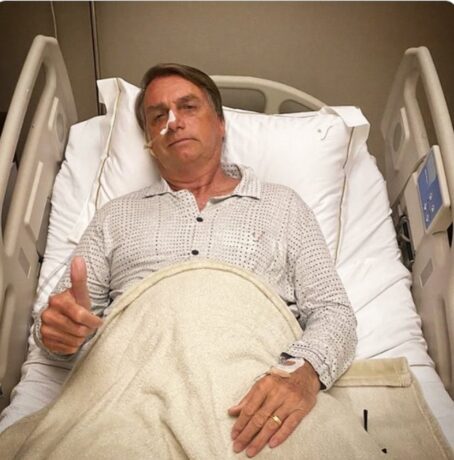 Bolsonaro vai seguir internado e não tem previsão de alta