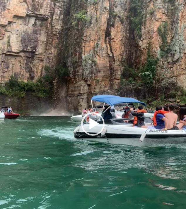 Parte de Cânion desaba em Capitólio (MG) e cai sobre lanche. Bombeiros confirma um morto