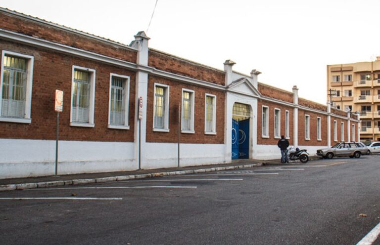 Centro Cultural é fechado em Taubaté
