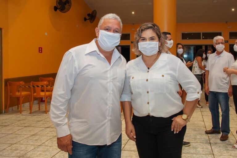 Vice tem sala trancada e faz boletim contra prefeita de Ubatuba
