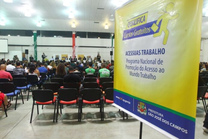 SJC tem cursos gratuitos. São 2 mil vagas, saiba como se inscrever