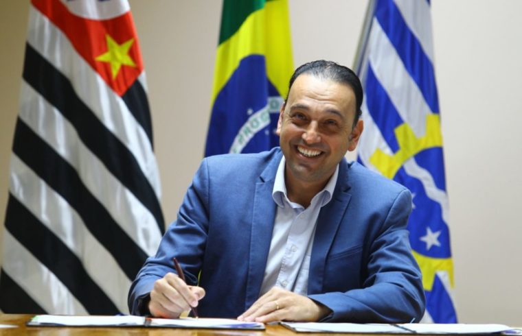 "Eu não tenho dúvida nenhuma que Felício será nosso candidato a governador", diz Kassab. O ex-ministro, prefeito de São Paulo e atual presidente nacional do PSD, foi ouvido pela 012 News, no Cidade sem Limite, na manhã desta segunda-feira (07). 