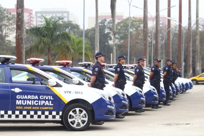 Viaturas da GCM de São José dos Campos recebem projeto de lei que pretende implementar o uso de câmeras nas fardas