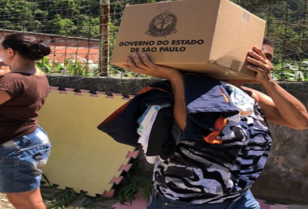 Fundo Social de São Sebastião realiza entrega de cestas básicas e Varal Solidário