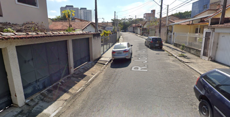 Homem é morto a tiros em comércio de Guaratinguetá