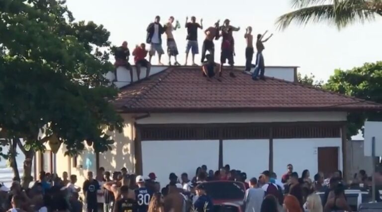 escolinha-de-surfe