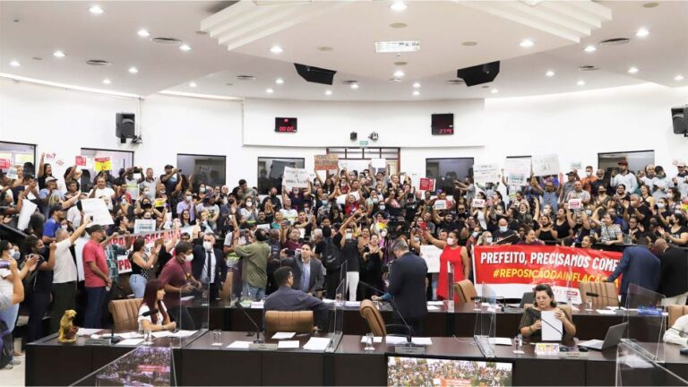 protesto-piso salarial de professores-capa