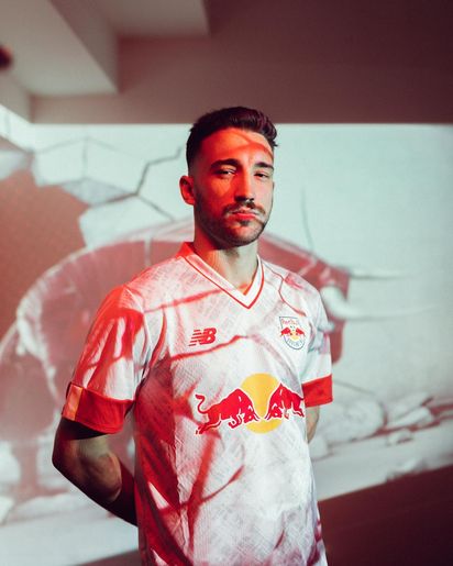 léo ortiz-seleção-capa