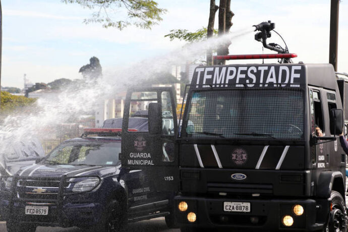 caminhão tempestade fluxo-capa
