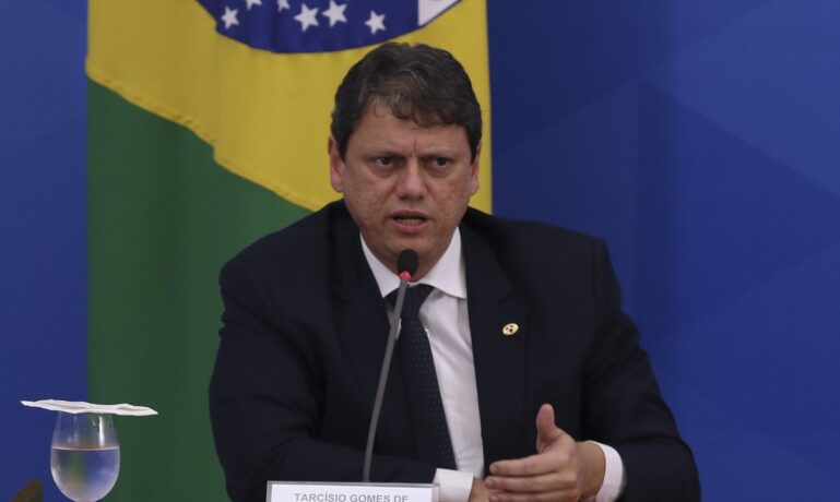 são paulo em debate-capa