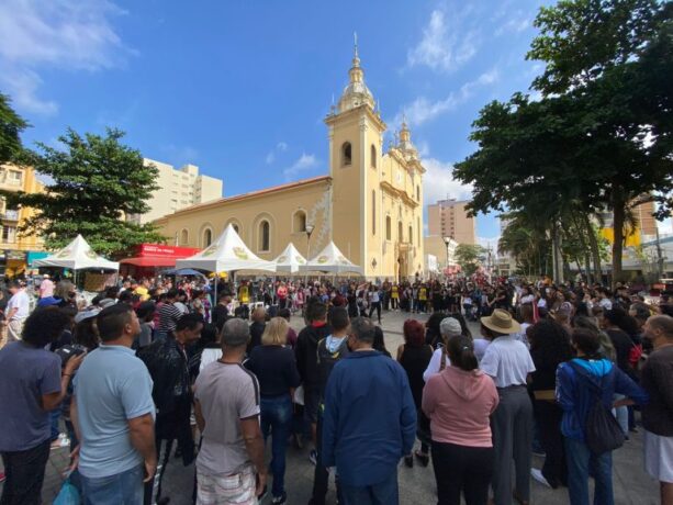 praça-feliz-taubaté-capa