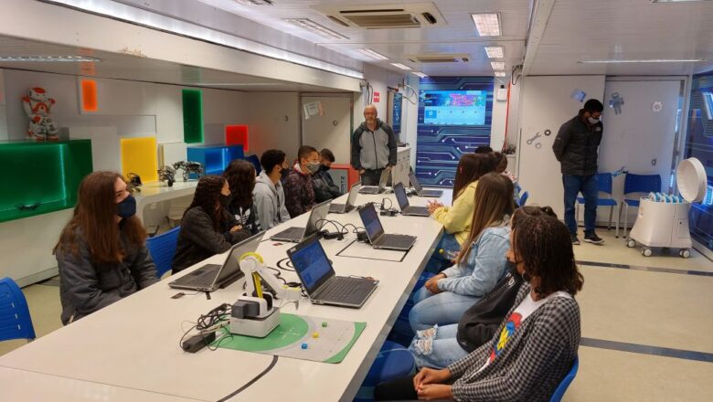 oficina de robótica-sesi-capa