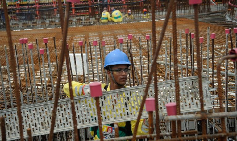 Ubatuba assina convênio com estado para mais de seis milhões em obras
