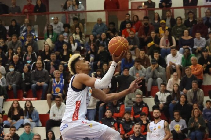 são josé basketball-franca-capa