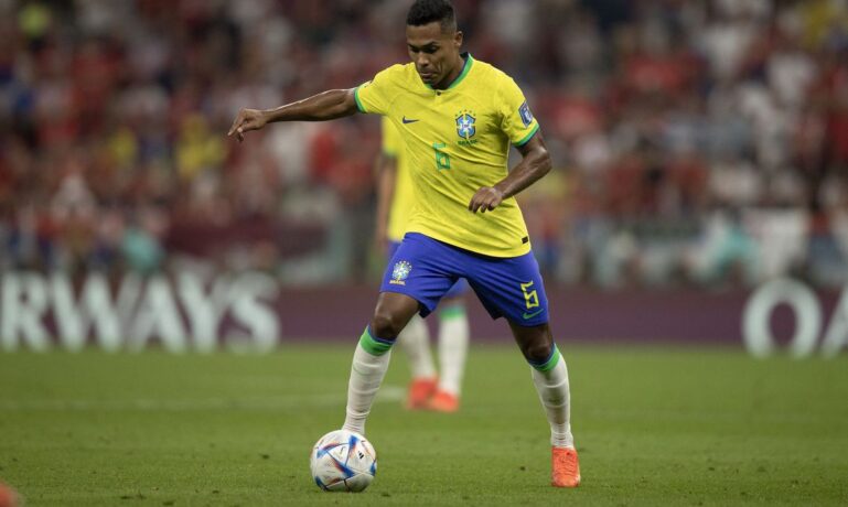 alex sandro-capa