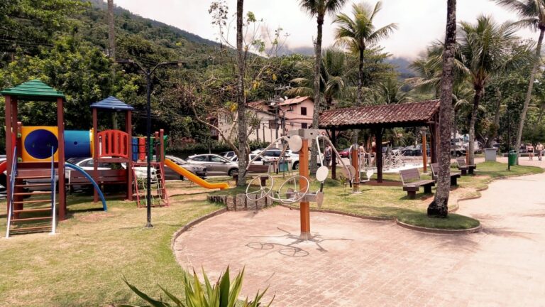 Prefeitura de Ilhabela implanta Academias ao Ar Livre e Playgrounds nos bairros da cidade