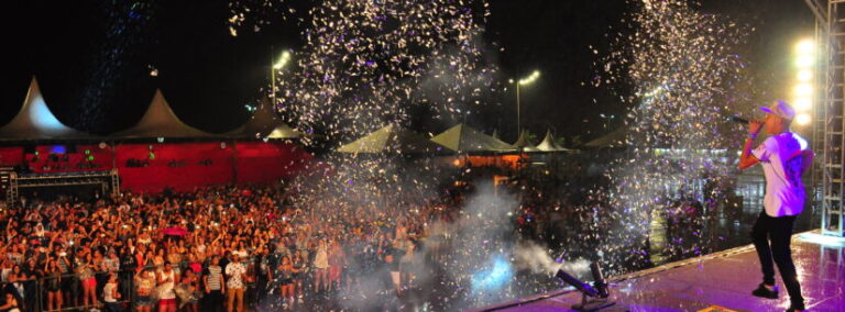 "Caraguá Tá Show" começa nesta sexta-feira (30) com programação gratuita em Caraguatatuba