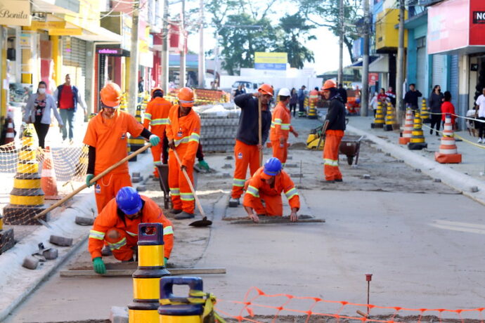 Projeto sugere compensação fiscal para comerciantes do centro de São José dos Campos por obra de revitalização