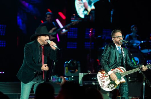 Edson & Hudson apresentam sertanejo modão em Caraguatatuba, neste domingo (8)