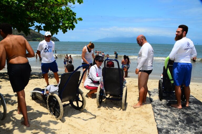 Praia Acessível retorna com atividades para a temporada de verão em Caraguatatuba