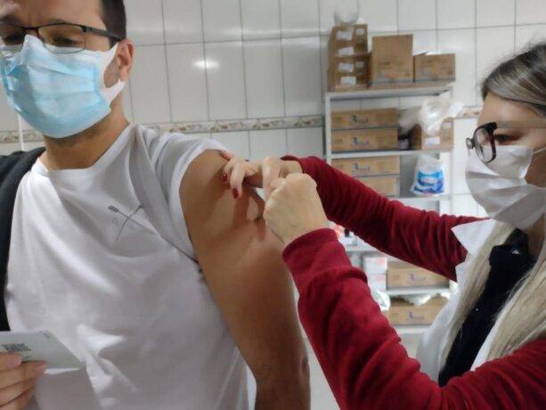 Pinda promove Dia D da Saúde com vacinas da gripe e Covid-19