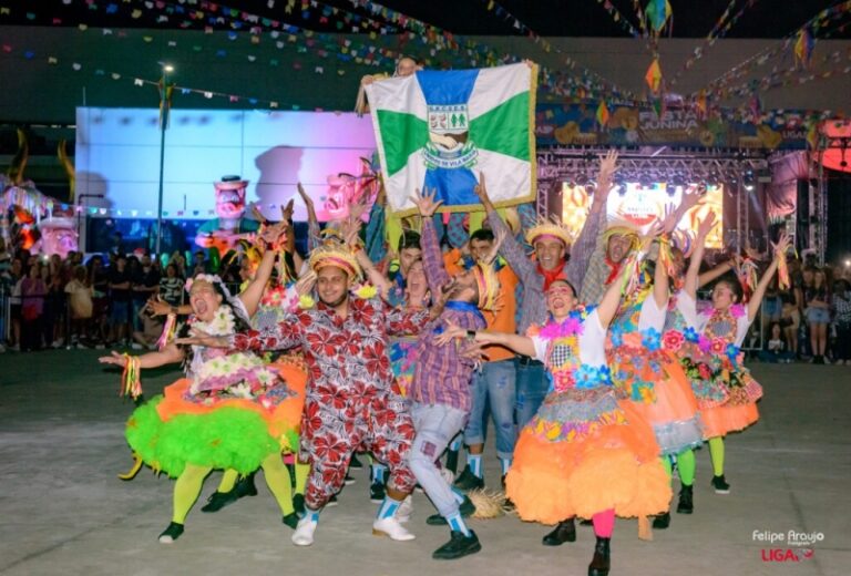 Ilhabela Anima o Verão com "Carnaval em Dose Tripla"